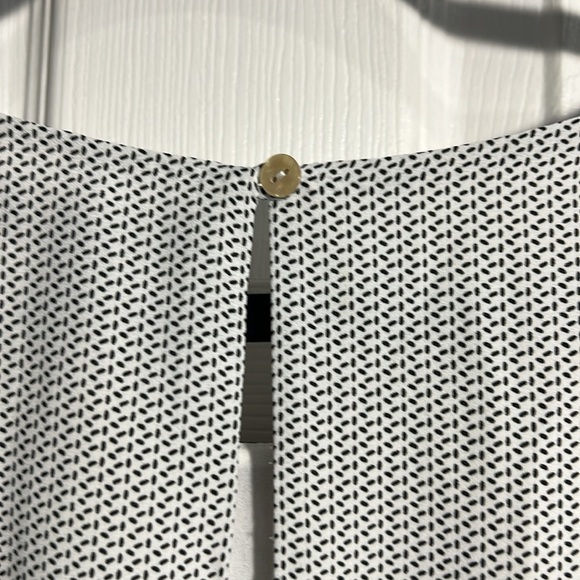 Max Edition Women’s White Panel Print Sleeveless Top - Size Large - Picture 8 of 8